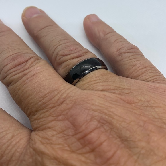 Other - Men’s wedding ring or engagement band